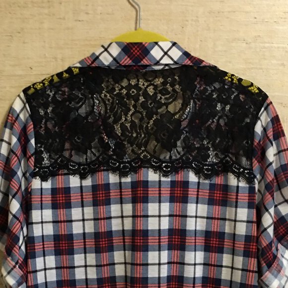 blouse - Picture 9 of 12